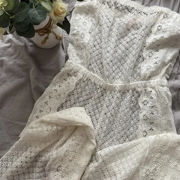 Victoria’s Secret Very Sexy Lace Sheer Beach Cover Up Jumpsuit Limited Edition S - Picture 3 of 4